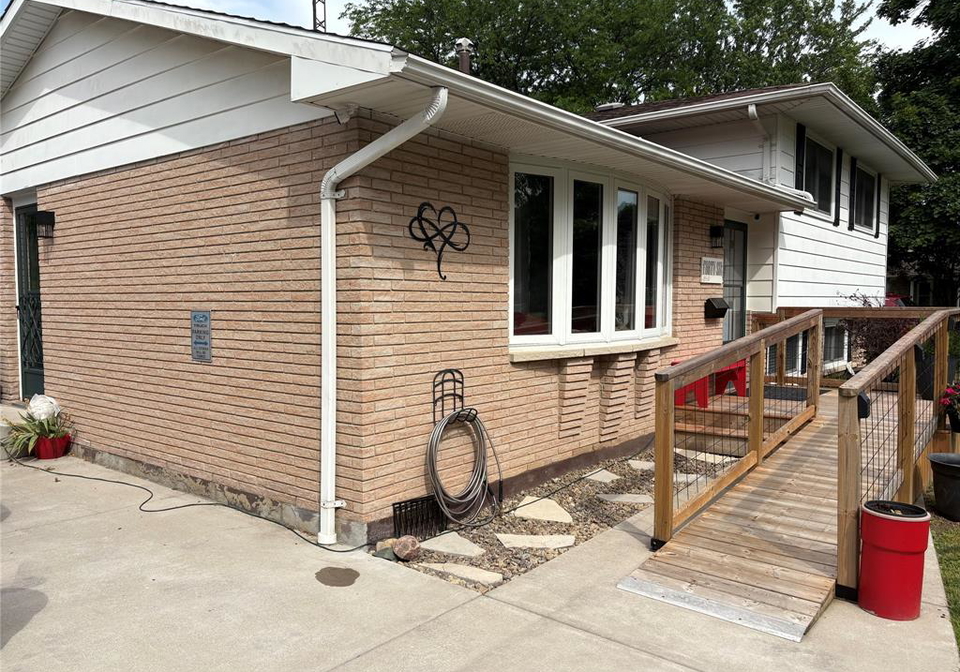 46-ottawa-drive-chatham-ontario-26020757