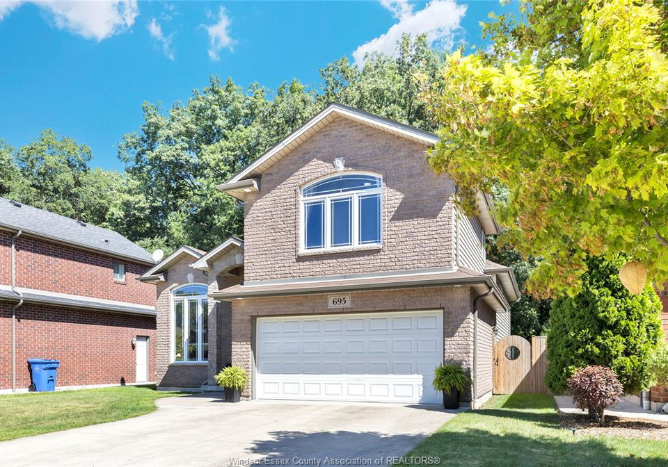 695-international-avenue-lasalle-ontario-26020760