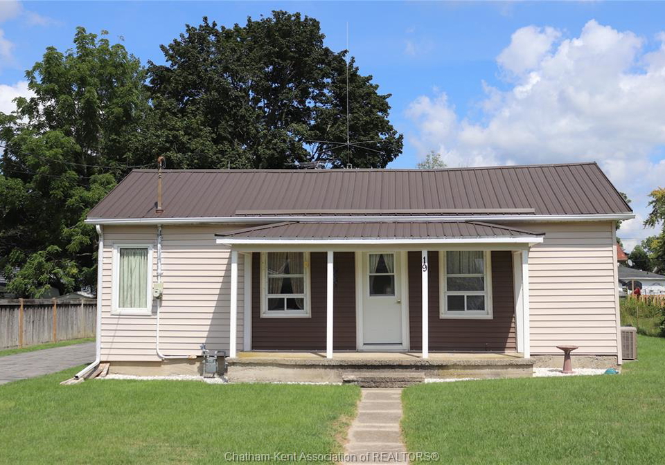 19-lumley-street-blenheim-ontario-26020770