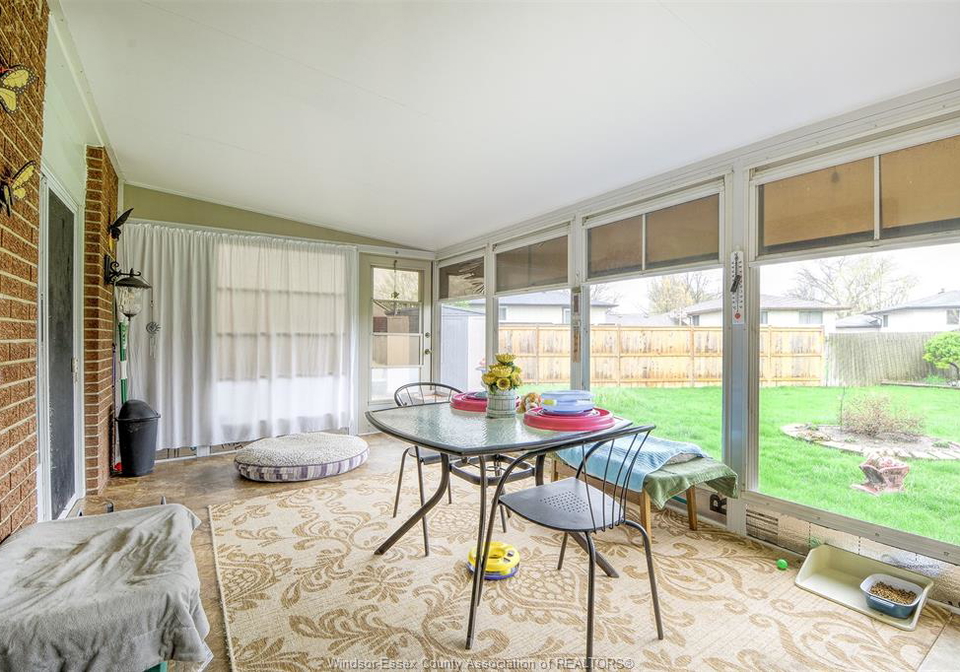 9447-alten-drive-windsor-ontario-26020776