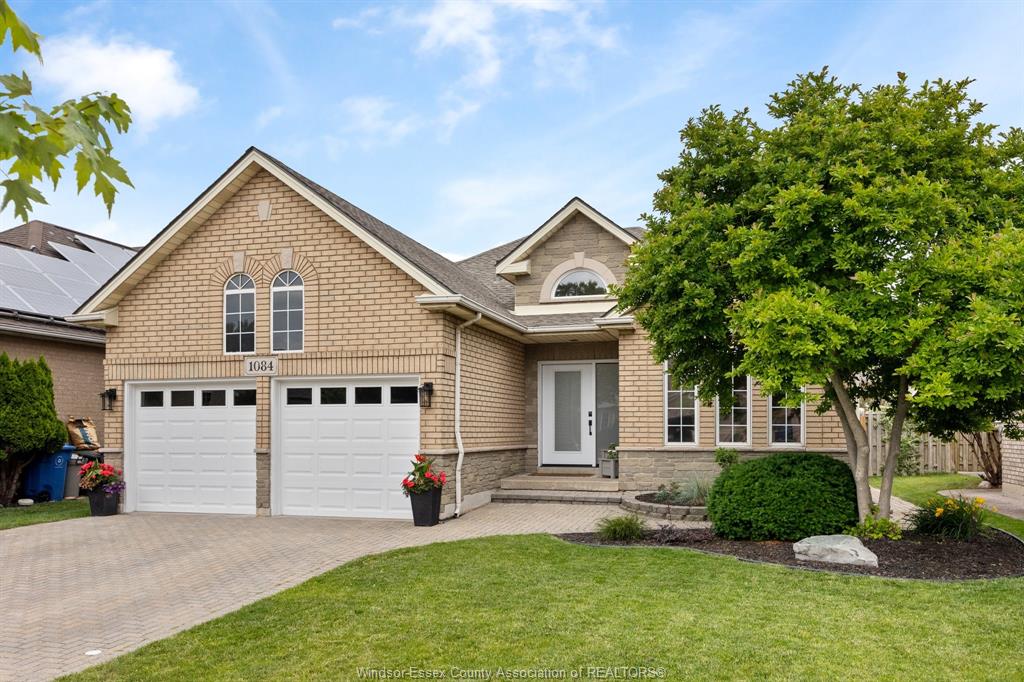 1084-cora-greenwood-drive-windsor-ontario-26020777