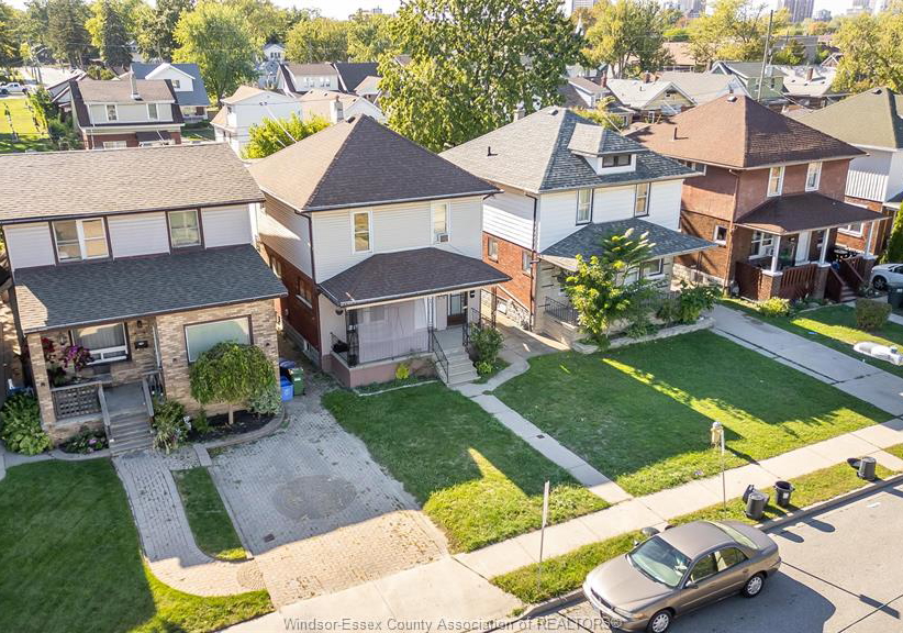 1249-marentette-avenue-windsor-ontario-26020778