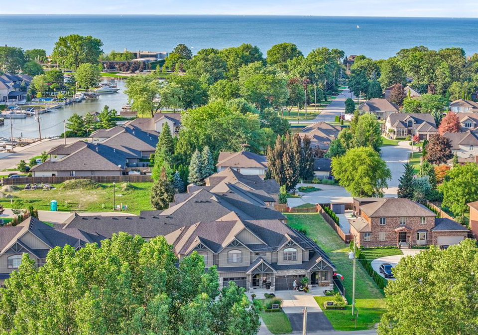 240-old-tecumseh-road-lakeshore-ontario-26020786