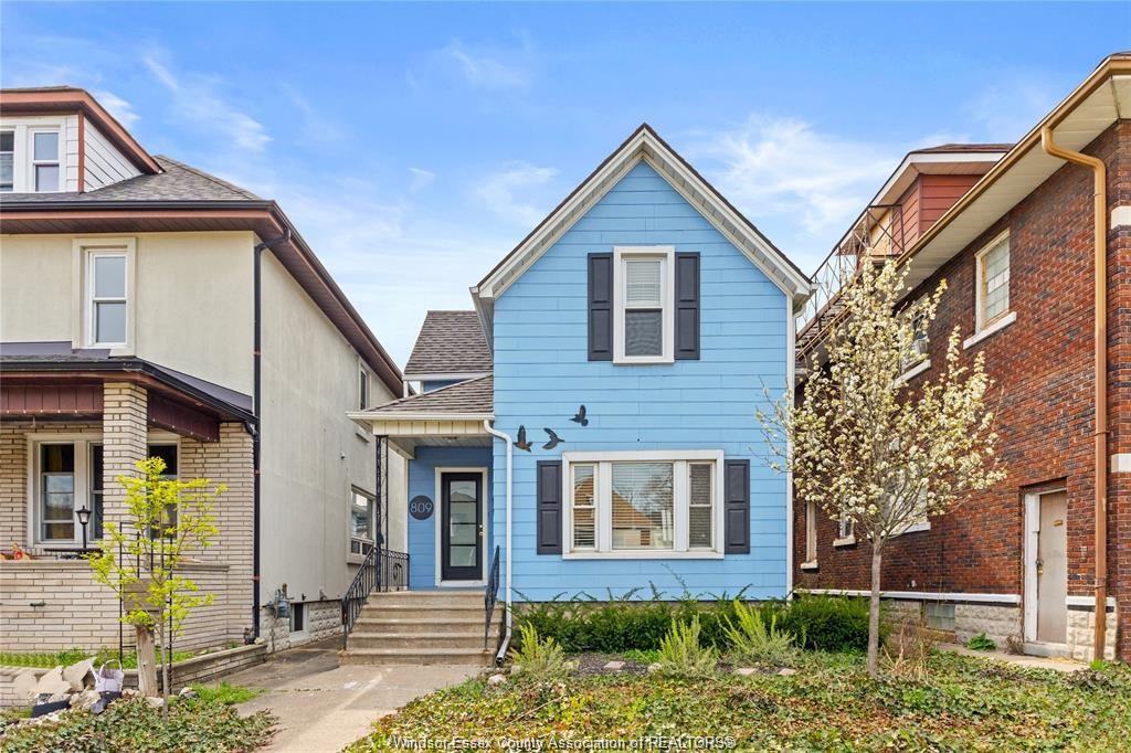 809-gladstone-windsor-ontario-26020787