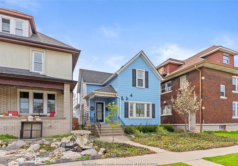 809-gladstone-windsor-ontario-26020787