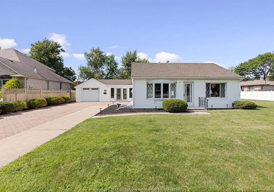 265-laird-avenue-essex-ontario-26020809