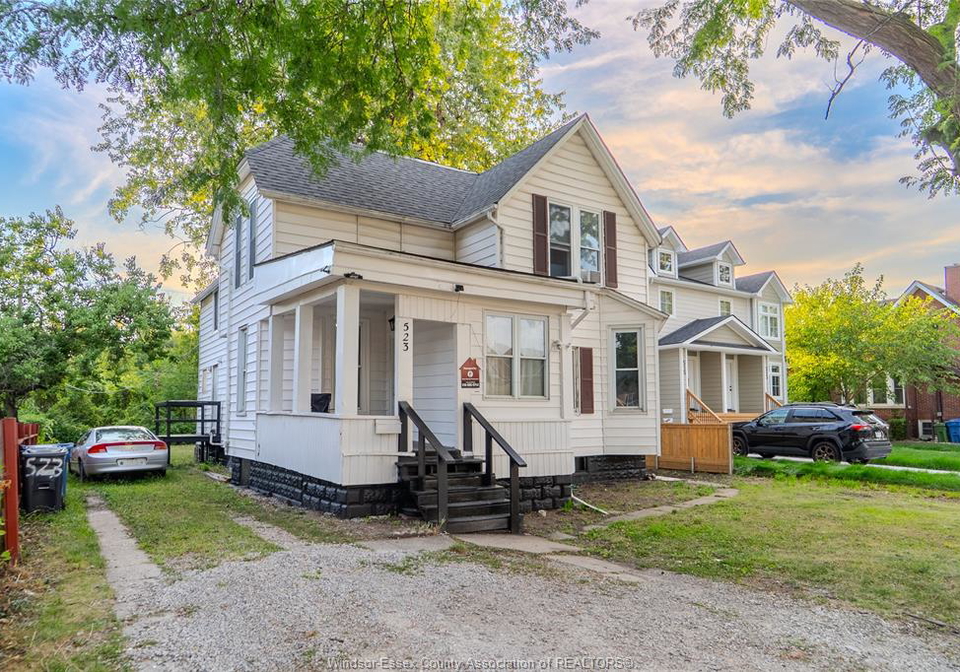 523-caron-avenue-windsor-ontario-26020813