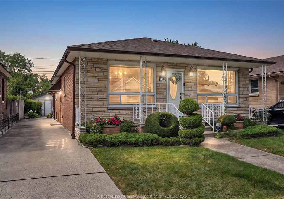 2391-meighen-road-windsor-ontario-26020831