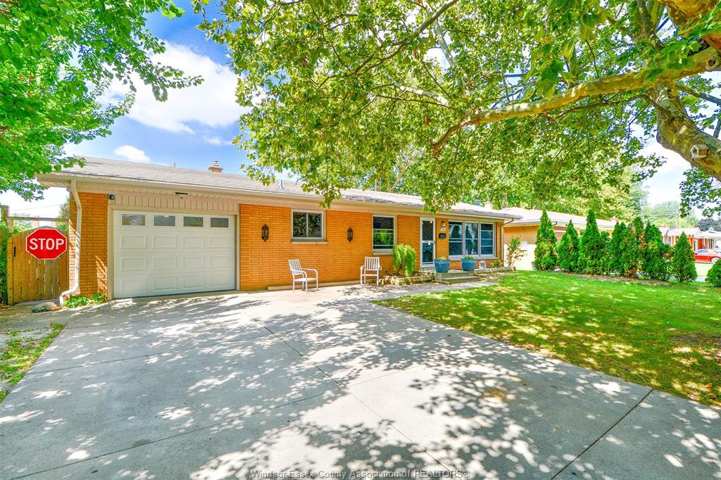 116-queens-avenue-leamington-ontario-26020845