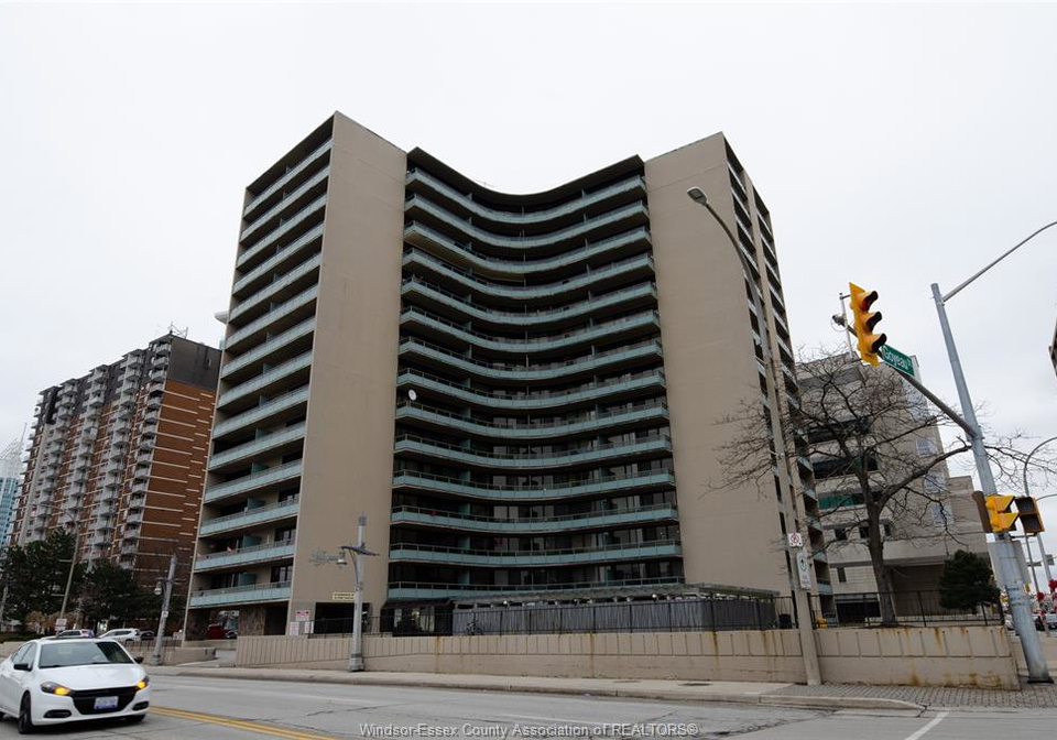111-riverside-drive-windsor-ontario-26020849