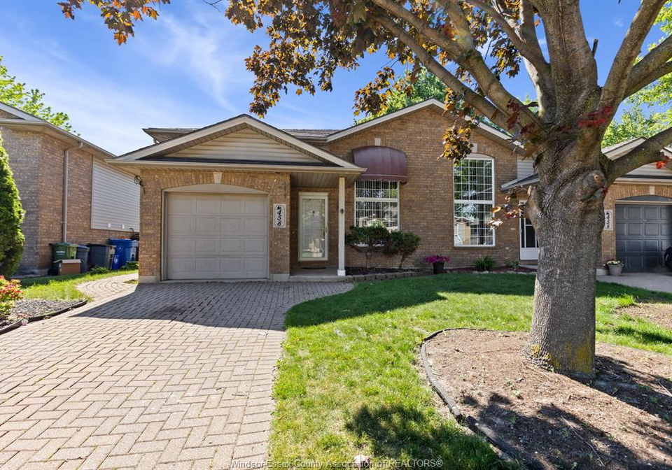 458-merrill-lasalle-ontario-26020853