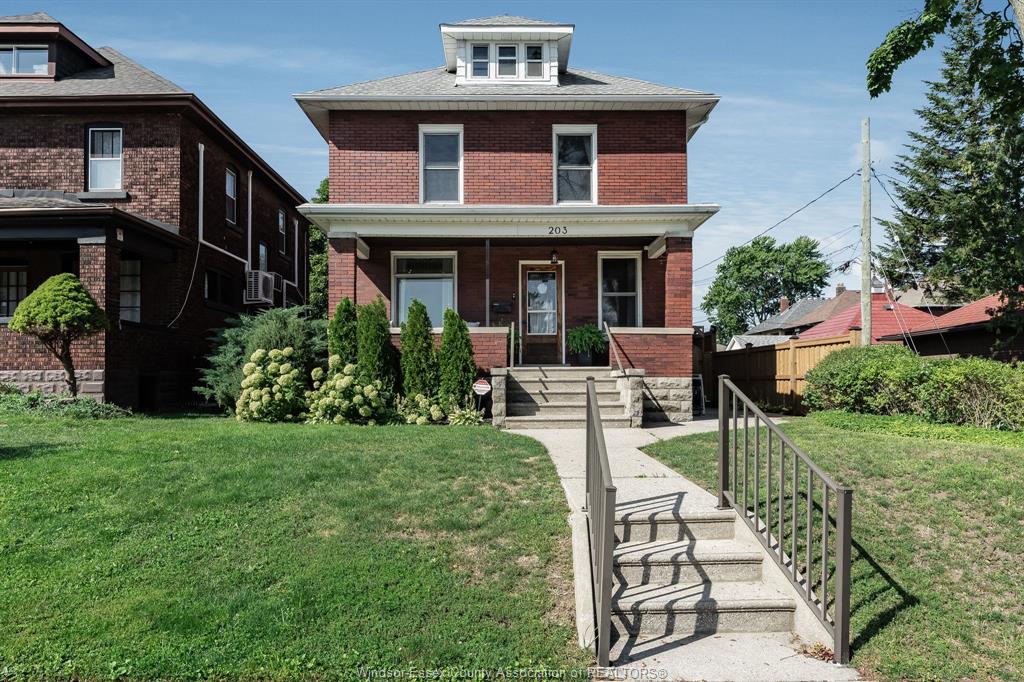 203-moy-avenue-windsor-ontario-26020854