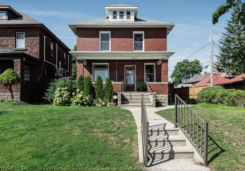 203-moy-avenue-windsor-ontario-26020854