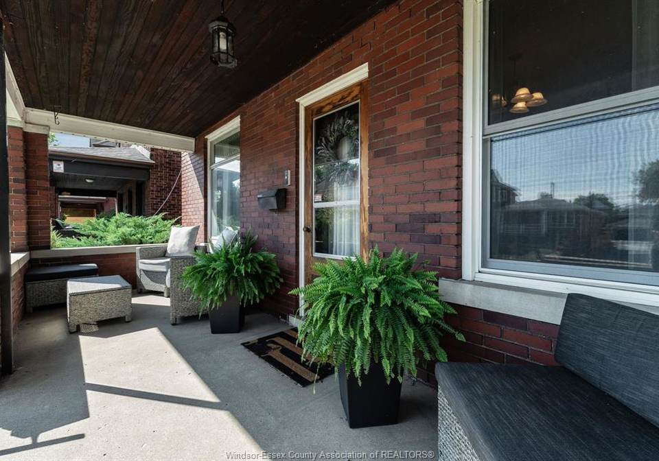 203-moy-avenue-windsor-ontario-26020854