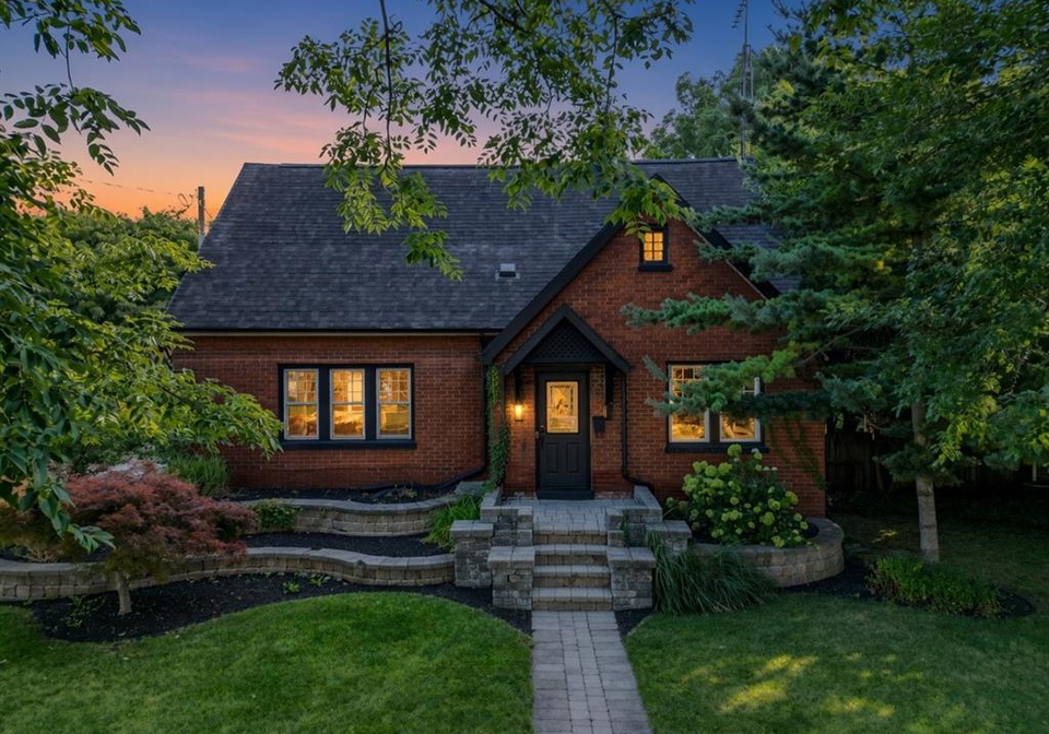 205-joseph-chatham-ontario-26020856