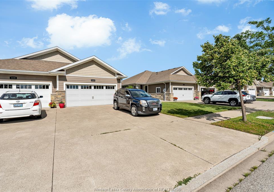 1172-alliance-street-lasalle-ontario-26020857