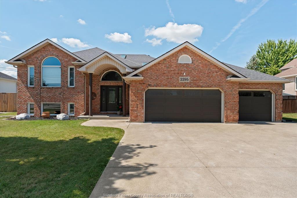 2295-lesperance-road-tecumseh-ontario-26020860