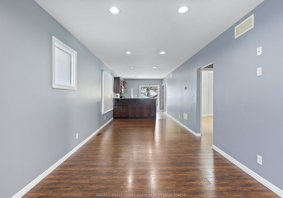 1167-pierre-avenue-windsor-ontario-26020866