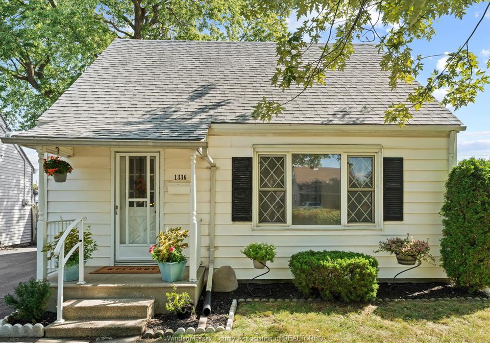 1336-partington-windsor-ontario-26020868