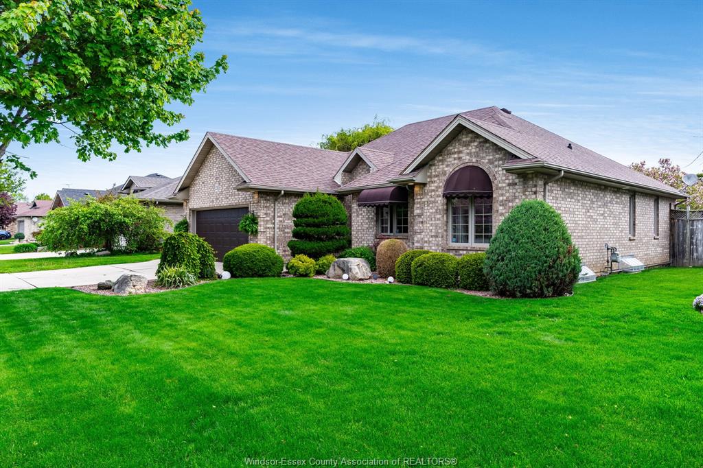 21-conservation-boulevard-kingsville-ontario-26020870