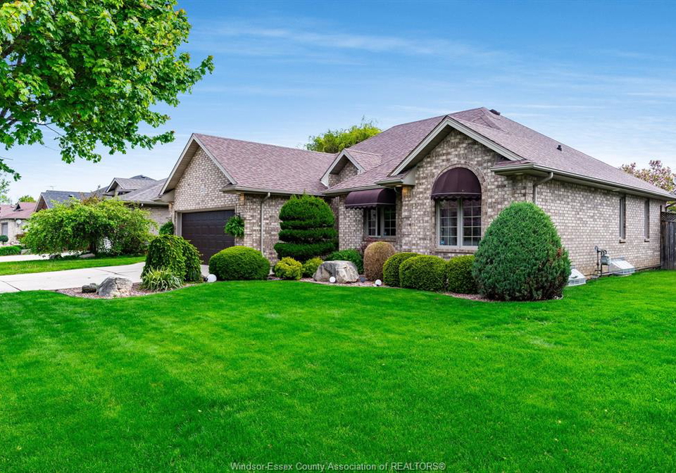 21-conservation-boulevard-kingsville-ontario-26020870