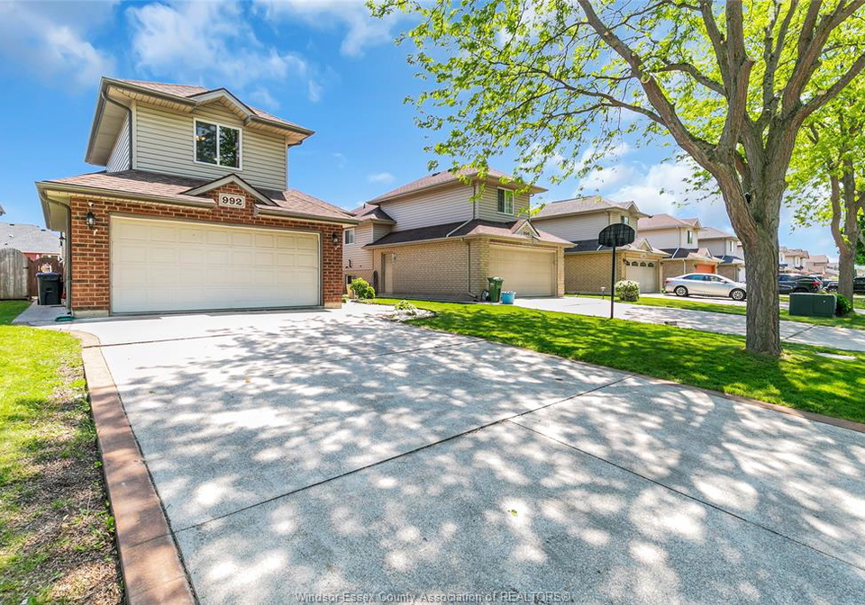 992-whistler-windsor-ontario-26020872