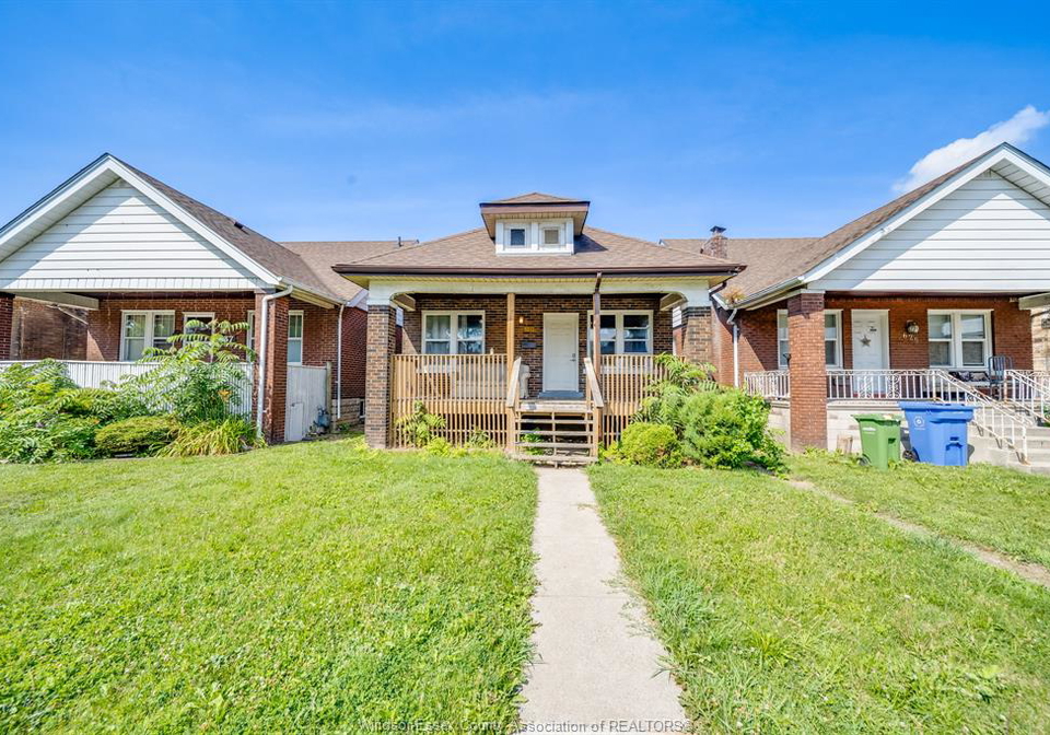 631-rankin-avenue-windsor-ontario-26020878