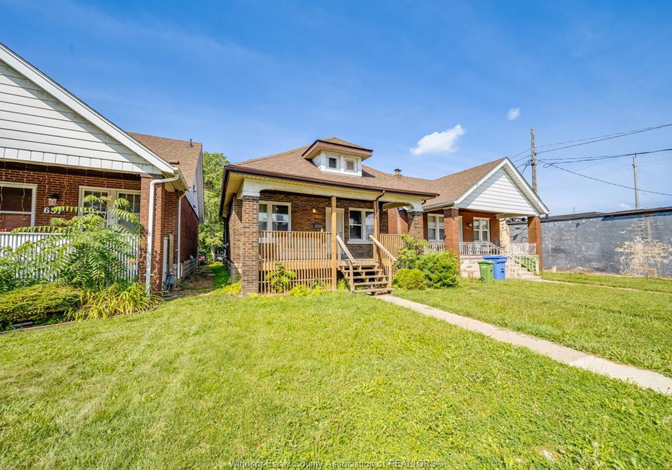 631-rankin-avenue-windsor-ontario-26020878