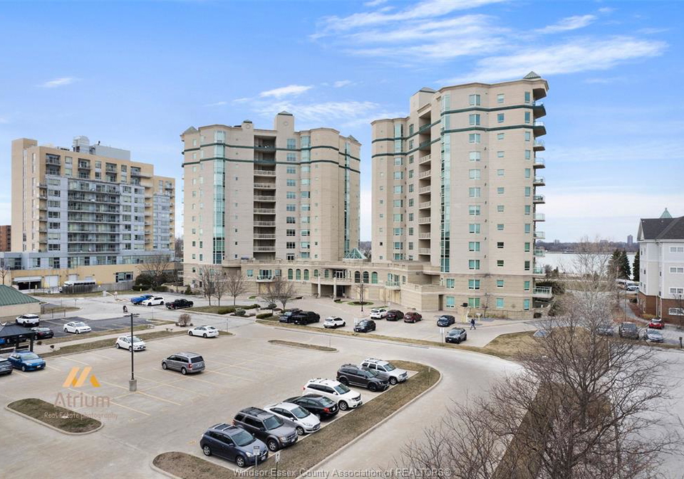 5055-riverside-drive-windsor-ontario-26020906