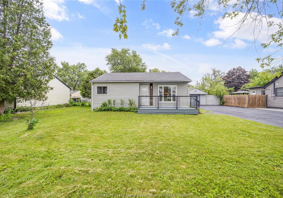 3210-bliss-road-windsor-ontario-26020913