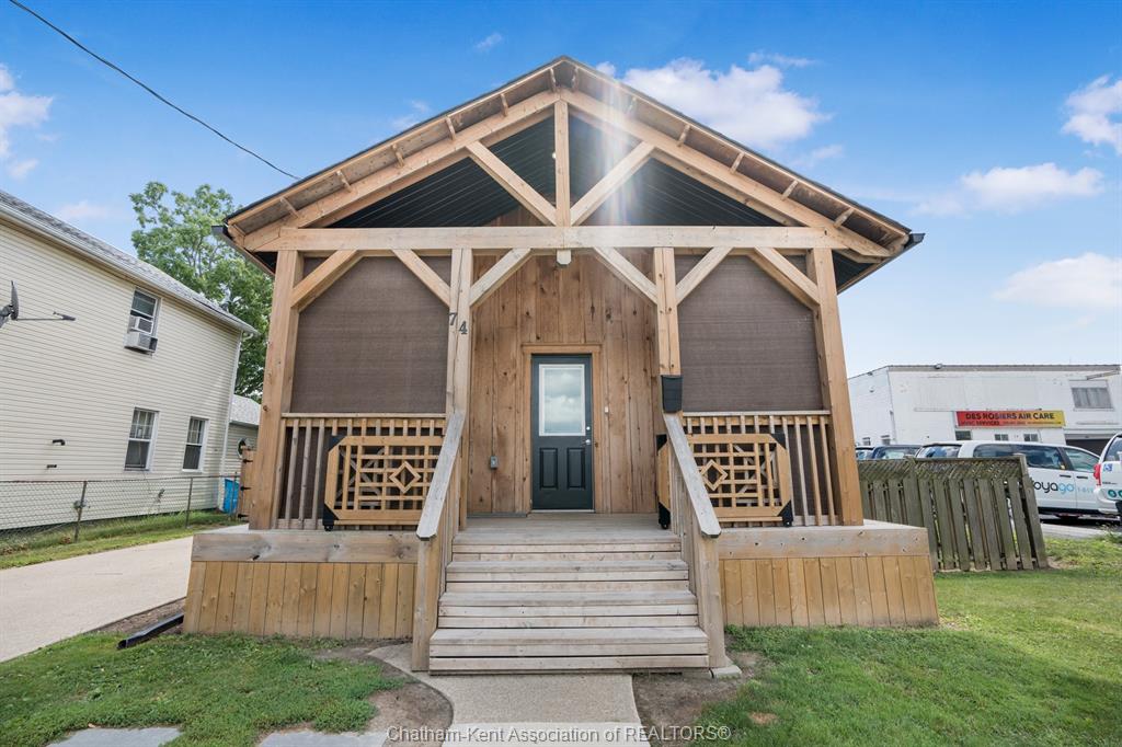 74-barthe-street-chatham-ontario-26020914