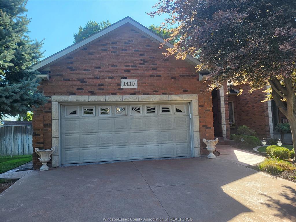 1410-poisson-street-tecumseh-ontario-26020929