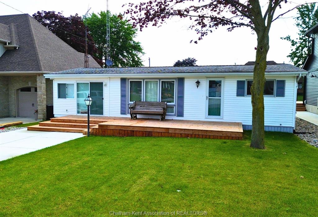 4674-riverside-drive-port-lambton-ontario-26020937