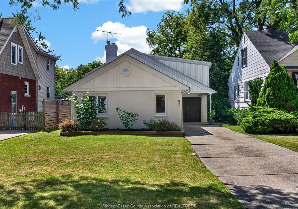 857-thompson-boulevard-windsor-ontario-26020944