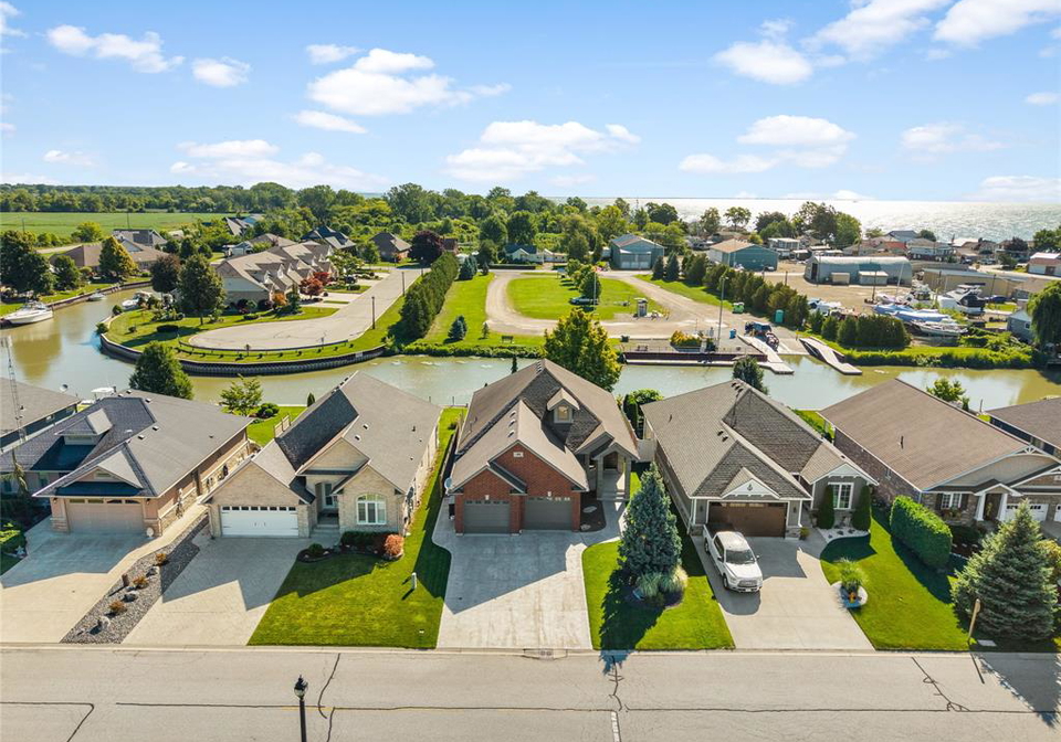 49-montego-bay-crescent-kingsville-ontario-26020946