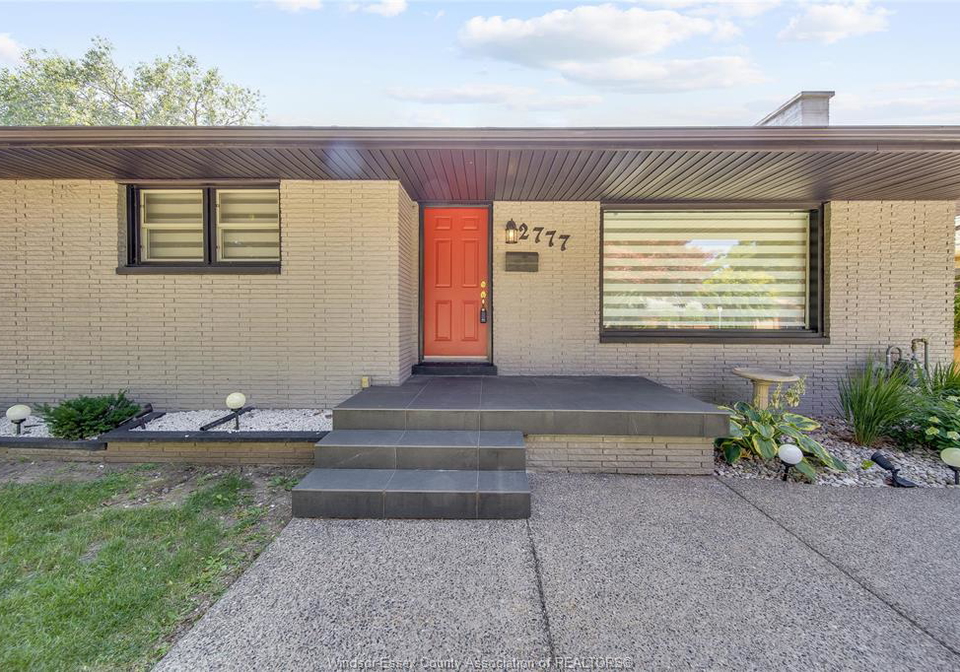 2777-rockwell-boulevard-windsor-ontario-26020951