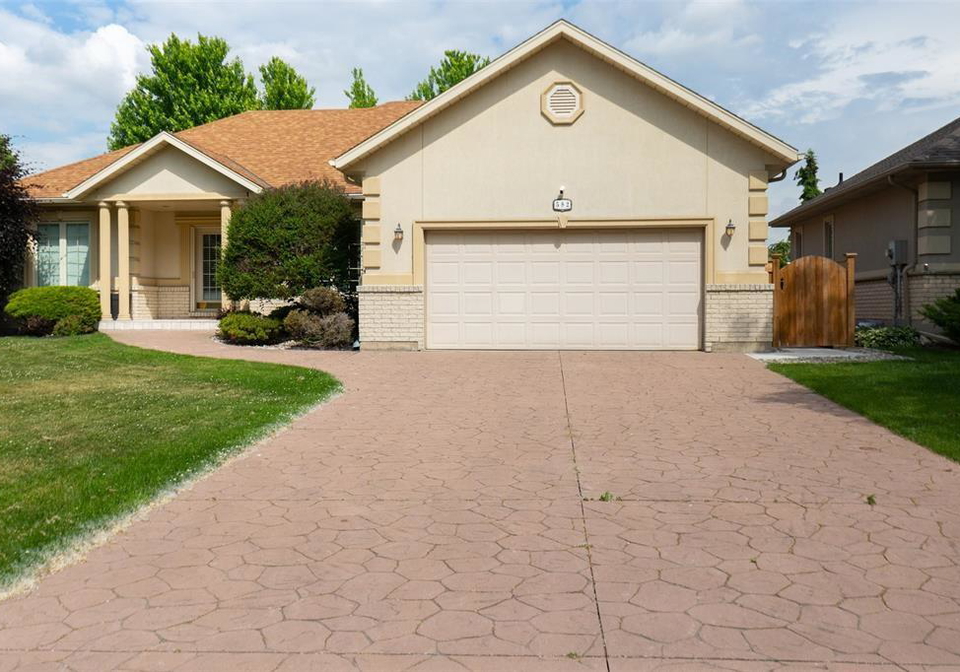 582-riverside-drive-st-clair-ontario-26020952