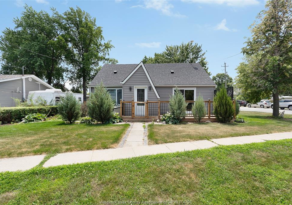 430-broadway-street-belle-river-ontario-26020955