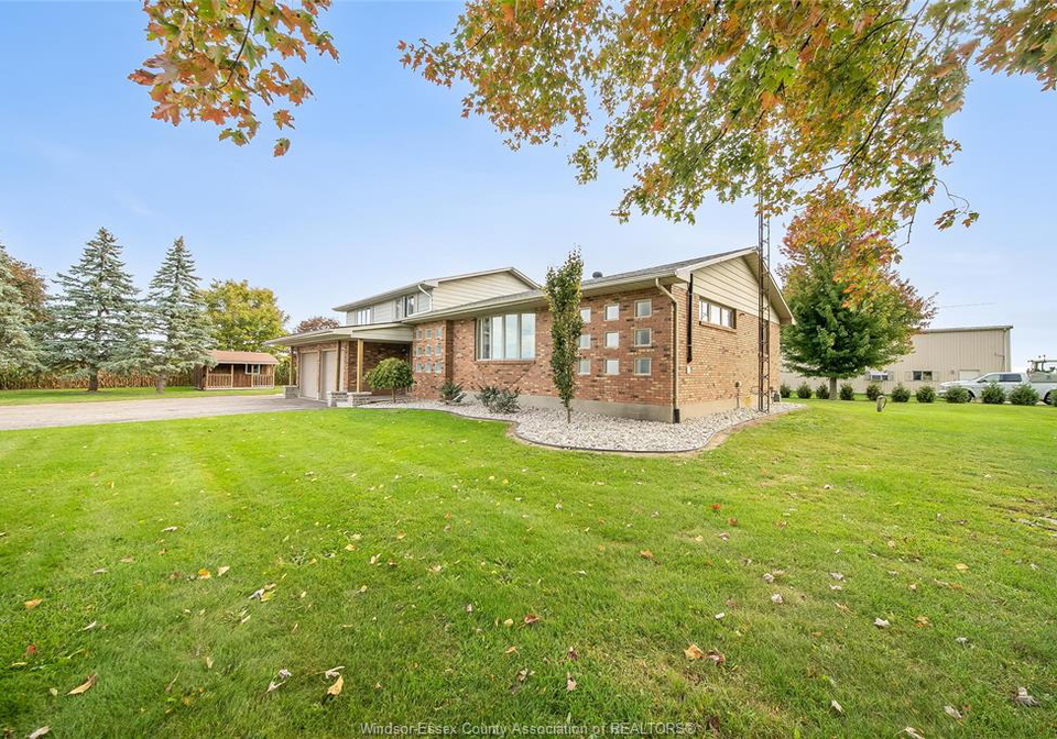 7744-saint-philippe-line-grande-pointe-ontario-26020956