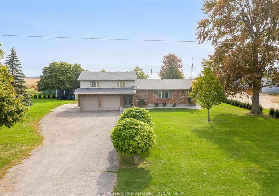 7744-saint-philippe-line-grande-pointe-ontario-26020956
