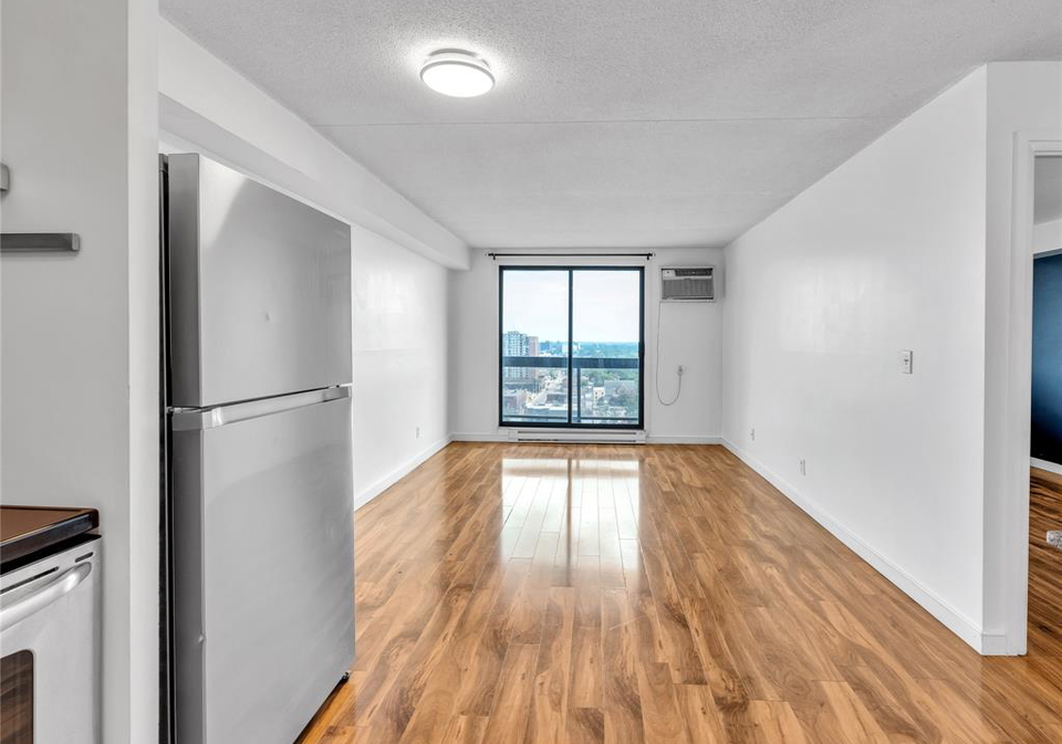 150-park-windsor-ontario-26020968