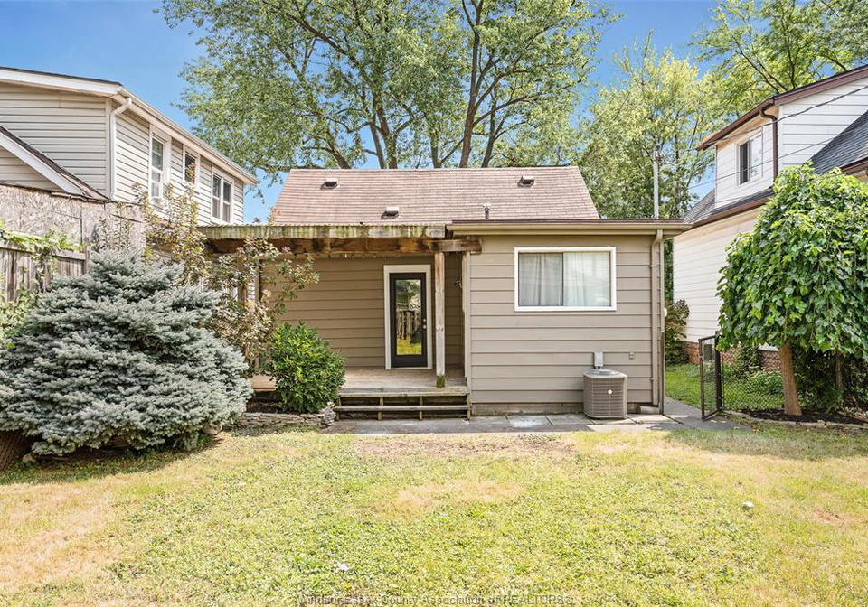 720-bensette-street-windsor-ontario-26020970