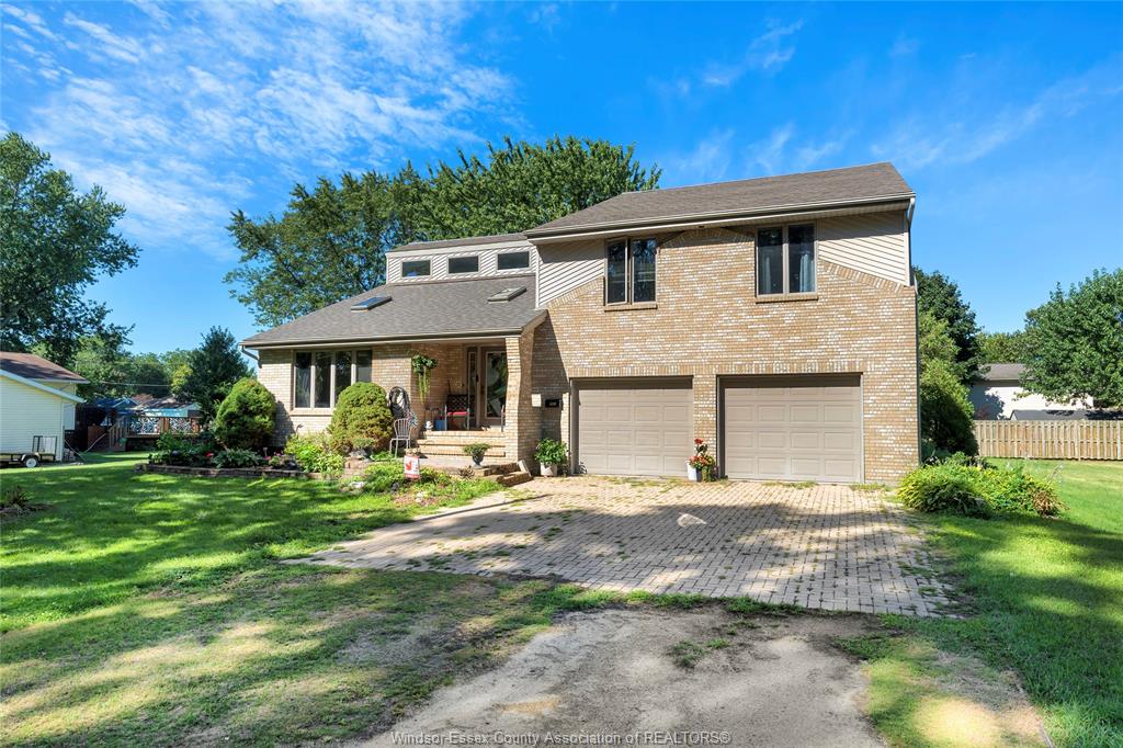 943-erie-kingsville-ontario-26020977