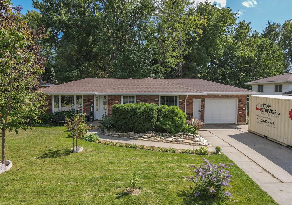 74-teal-drive-blenheim-ontario-26020984