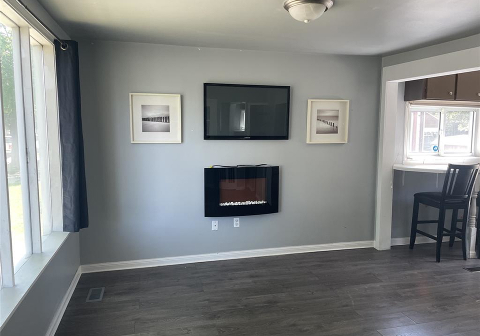 1423-aubin-road-windsor-ontario-26020993