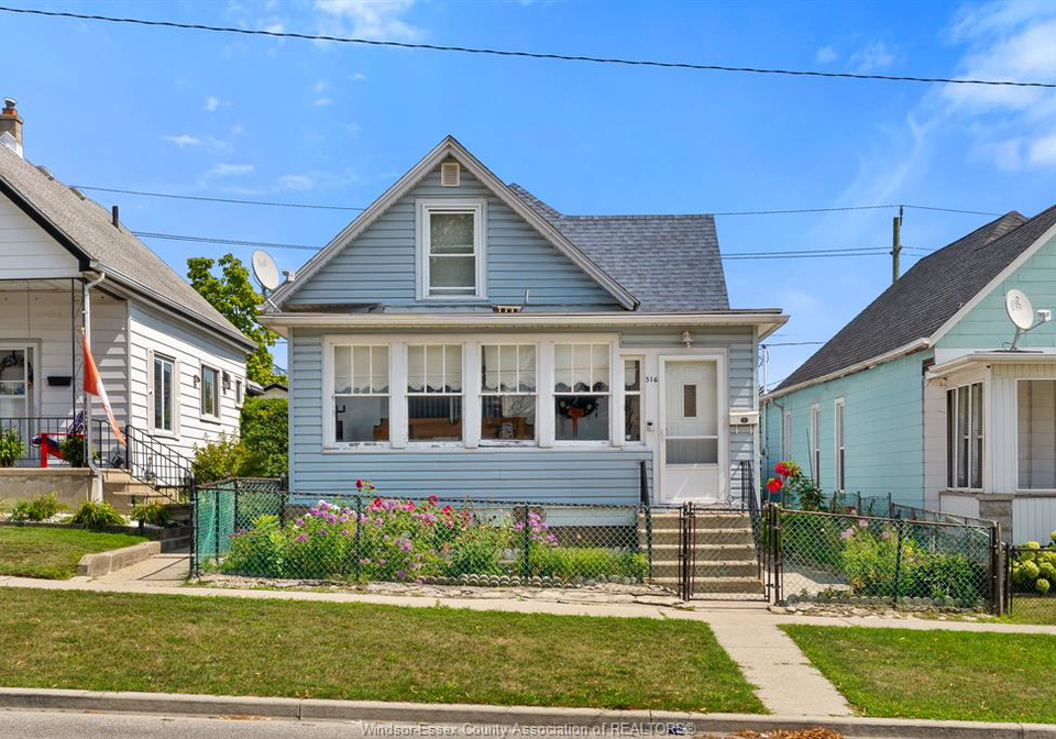 516-langlois-windsor-ontario-26020994