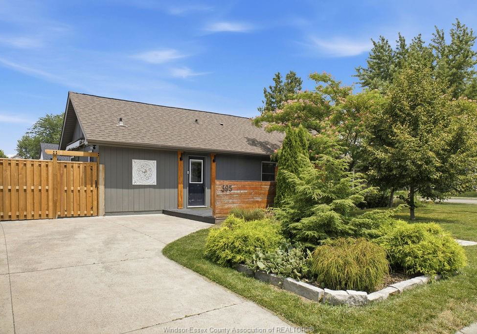 395-brighton-road-tecumseh-ontario-26020995