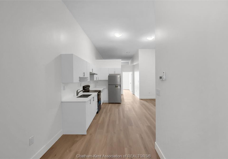 131-main-street-dresden-ontario-26020997