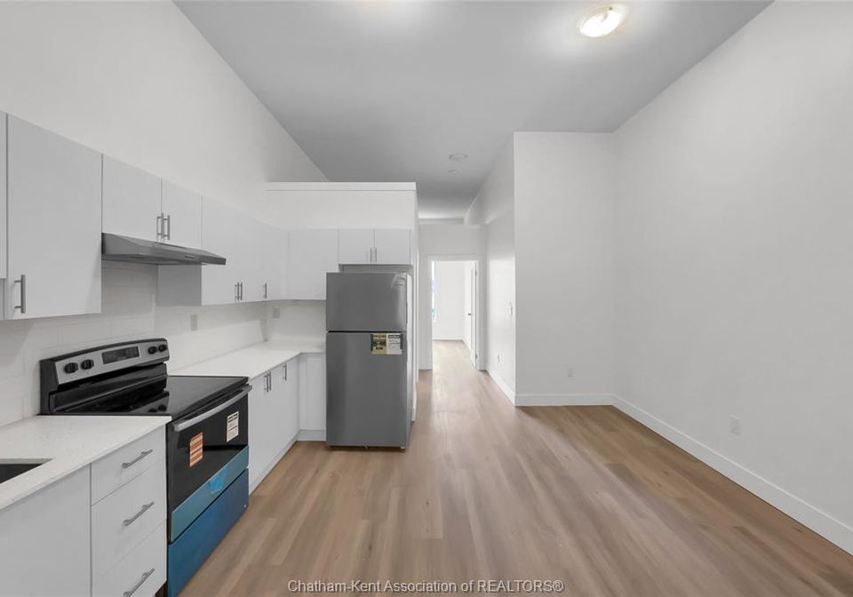 131-main-street-dresden-ontario-26020997