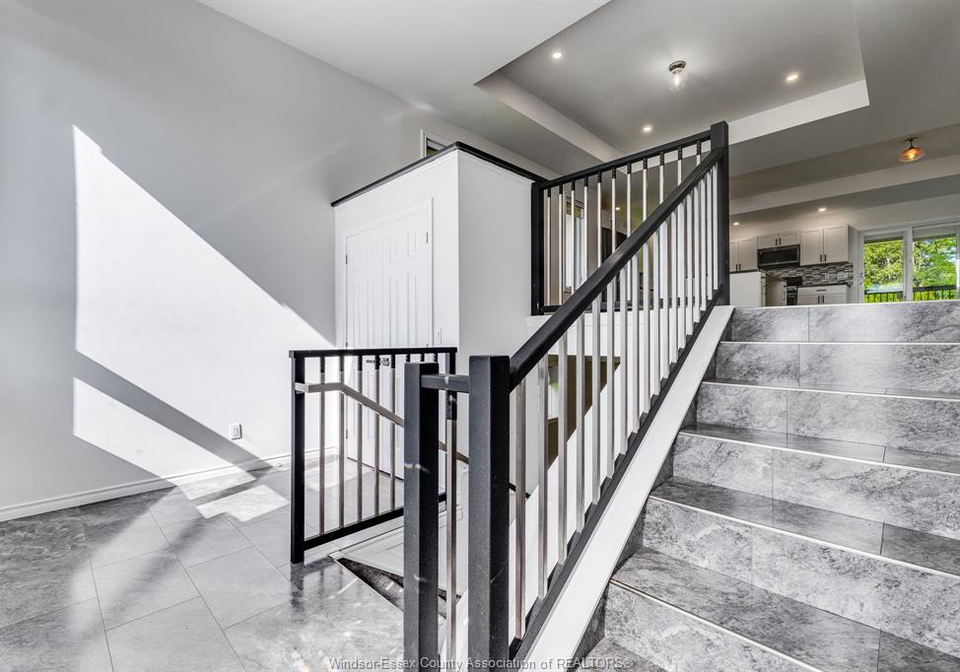 114-george-street-merlin-ontario-26021003